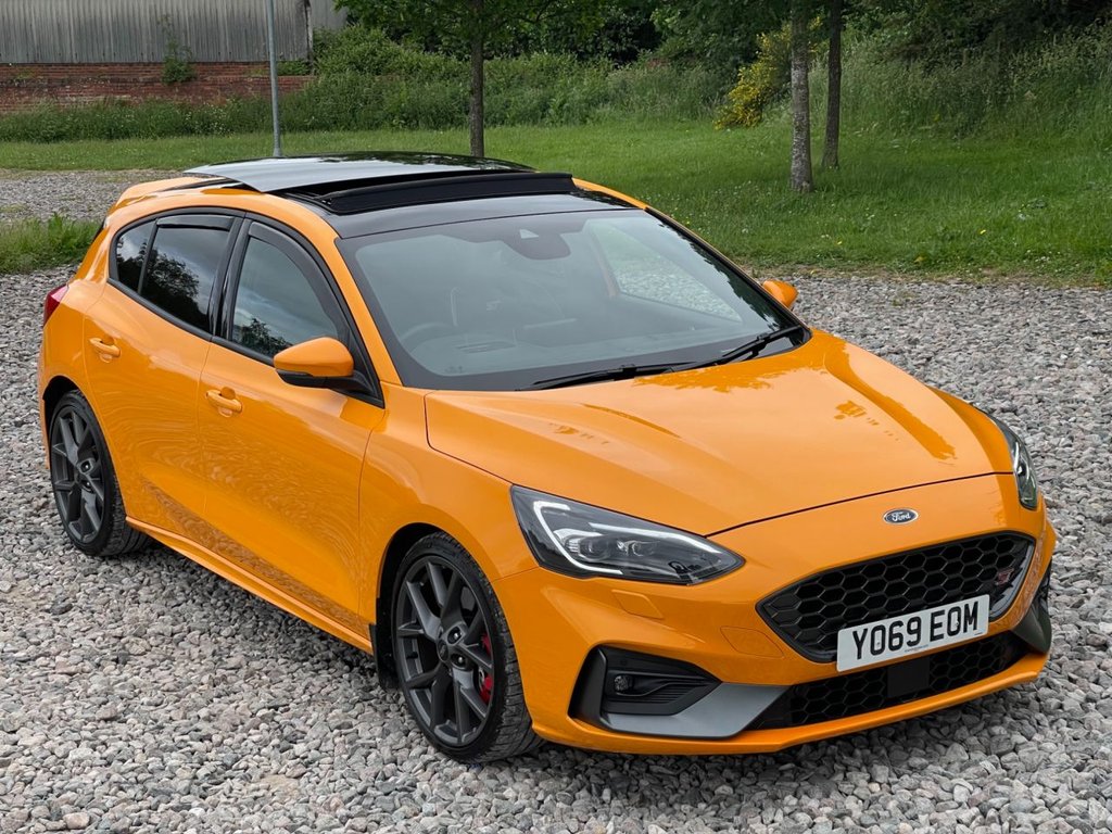 View our FORD FOCUS