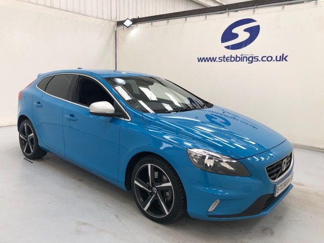 2016 16 VOLVO V40 2.0 D4 R-DESIGN NAV 5d 188 BHP