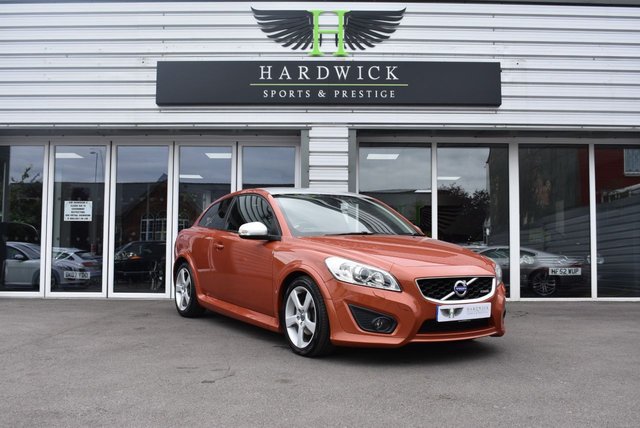 2010 10 Volvo C30 1.6 D DRIVE R-DESIGN 3d 109 BHP