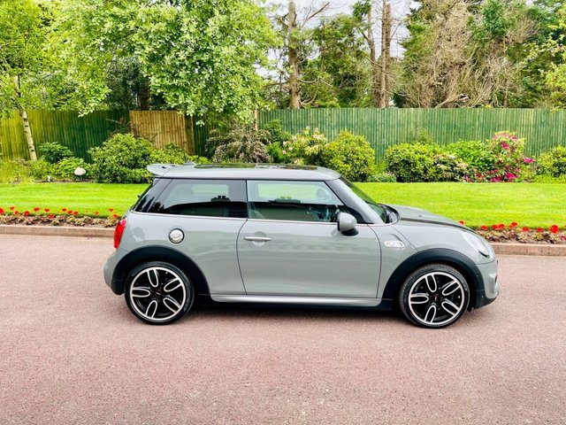 View our MINI HATCH COOPER