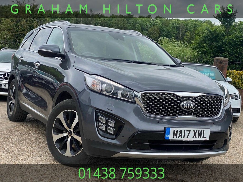 View our KIA SORENTO