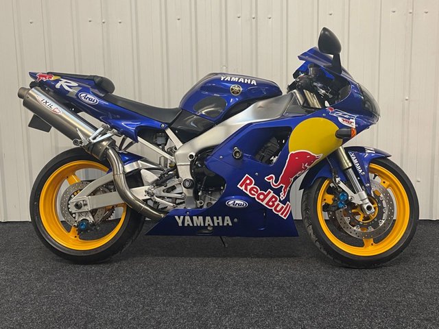 View our YAMAHA YZF R1