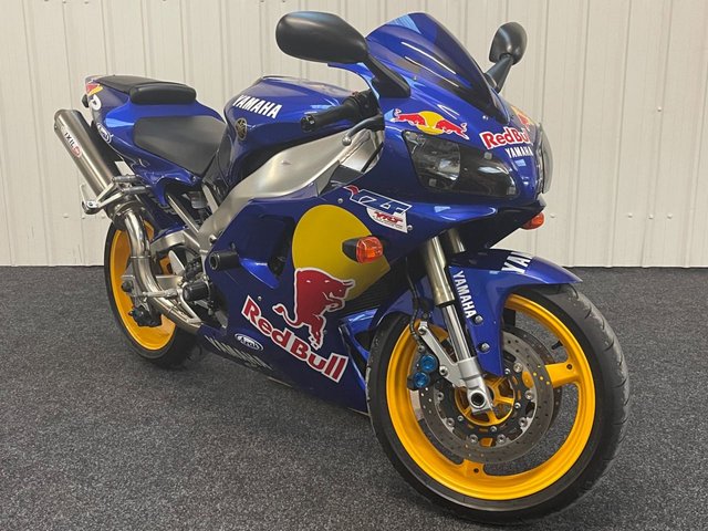 View our YAMAHA YZF R1
