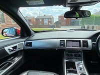 USED 2015 15 JAGUAR XF 2.2 D R-SPORT BLACK 4d 200 BHP CAMERA | LEATHER | 20" ALLOYS