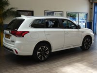 USED 2018 18 MITSUBISHI OUTLANDER 2.0 PHEV 4H 5d 200 BHP SAT NAV LEATHER HEATED SEATS