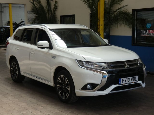 2018 18 Mitsubishi Outlander 2.0 PHEV 4H 5d 200 BHP