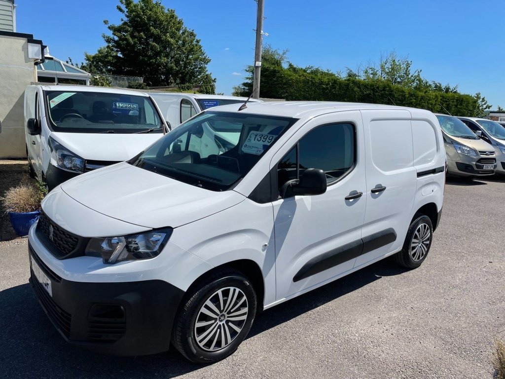 View our PEUGEOT PARTNER