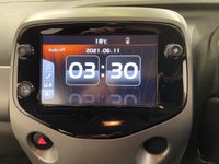 USED 2018 68 TOYOTA AYGO 1.0 VVT-I X-PRESS X-SHIFT 5d 69 BHP 7" Navigation Screen