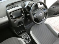 USED 2019 69 TOYOTA AYGO 1.0 VVT-I X-TREND X-SHIFT 5d 69 BHP BLUETOOTH REAR VIEW CAMERA