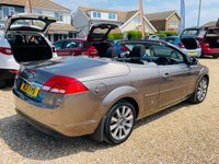 USED 2011 11 FORD FOCUS 2.0 CC2 2d 144 BHP FSH Example with Electric Roof & DAB Stereo