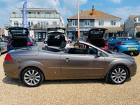 USED 2011 11 FORD FOCUS 2.0 CC2 2d 144 BHP FSH Example with Electric Roof & DAB Stereo
