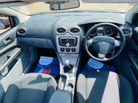 USED 2011 11 FORD FOCUS 2.0 CC2 2d 144 BHP FSH Example with Electric Roof & DAB Stereo