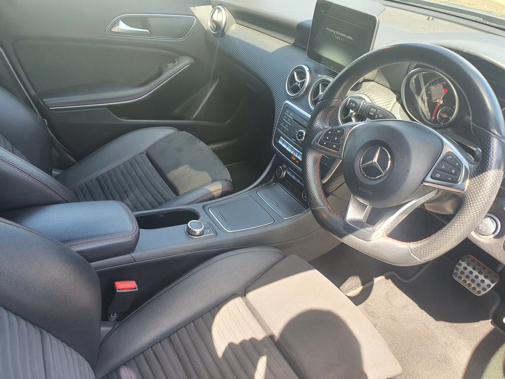 17 Mercedes Benz A Class A 180 D Amg Line 17 977