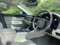 USED 2016 16 JAGUAR XF 2.0 PORTFOLIO 4d 177 BHP Ivory Heated/Memory Leather