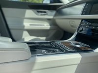USED 2016 16 JAGUAR XF 2.0 PORTFOLIO 4d 177 BHP Ivory Heated/Memory Leather