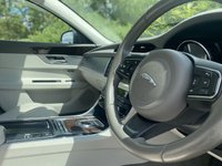 USED 2016 16 JAGUAR XF 2.0 PORTFOLIO 4d 177 BHP Ivory Heated/Memory Leather