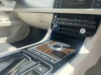 USED 2016 16 JAGUAR XF 2.0 PORTFOLIO 4d 177 BHP Ivory Heated/Memory Leather