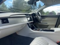 USED 2016 16 JAGUAR XF 2.0 PORTFOLIO 4d 177 BHP Ivory Heated/Memory Leather