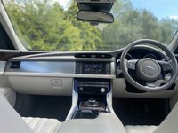 USED 2016 16 JAGUAR XF 2.0 PORTFOLIO 4d 177 BHP Ivory Heated/Memory Leather