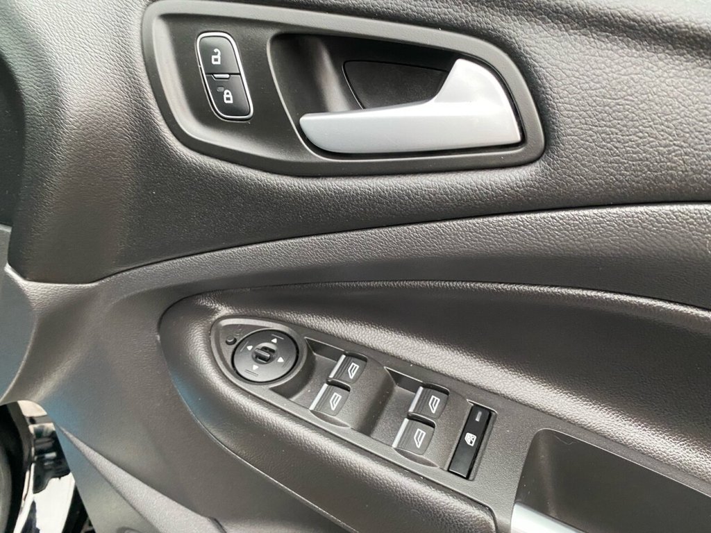 USED 2018 FORD KUGA 2.0 ST-LINE TDCI 5d 177 BHP GREAT SPEC!