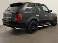 USED 2009 09 LAND ROVER RANGE ROVER SPECIAL EDITIONS 2.7 TDV6  REVERE LONDON EDITION 5d 188 BHP Extremely well cared for and maintained with full service history, and the benefit of a timing belt kit fitted for delivery, This spectacular Revere of London Range Rover Stormer Edition will be supplied with 12 months mot and Free uk delivery