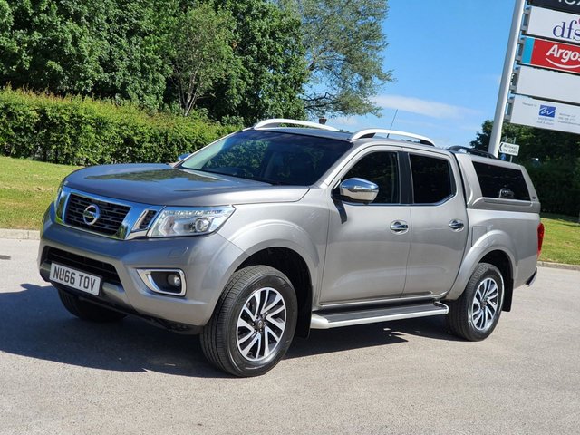 2016 66 Nissan Navara 2.3 DCI TEKNA 4X4 SHR DCB 190 BHP