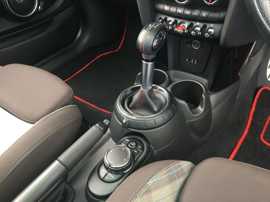 USED 2014 64 MINI HATCH COOPER 2.0 COOPER S 3d 189 BHP 