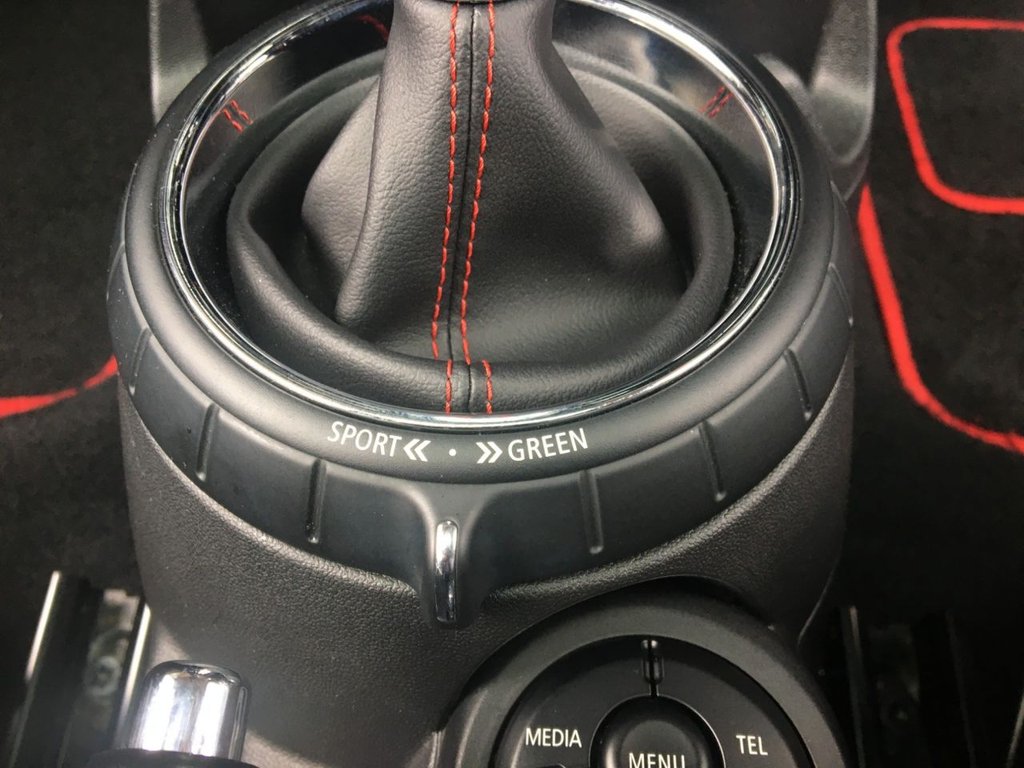 USED 2014 64 MINI HATCH COOPER 2.0 COOPER S 3d 189 BHP 