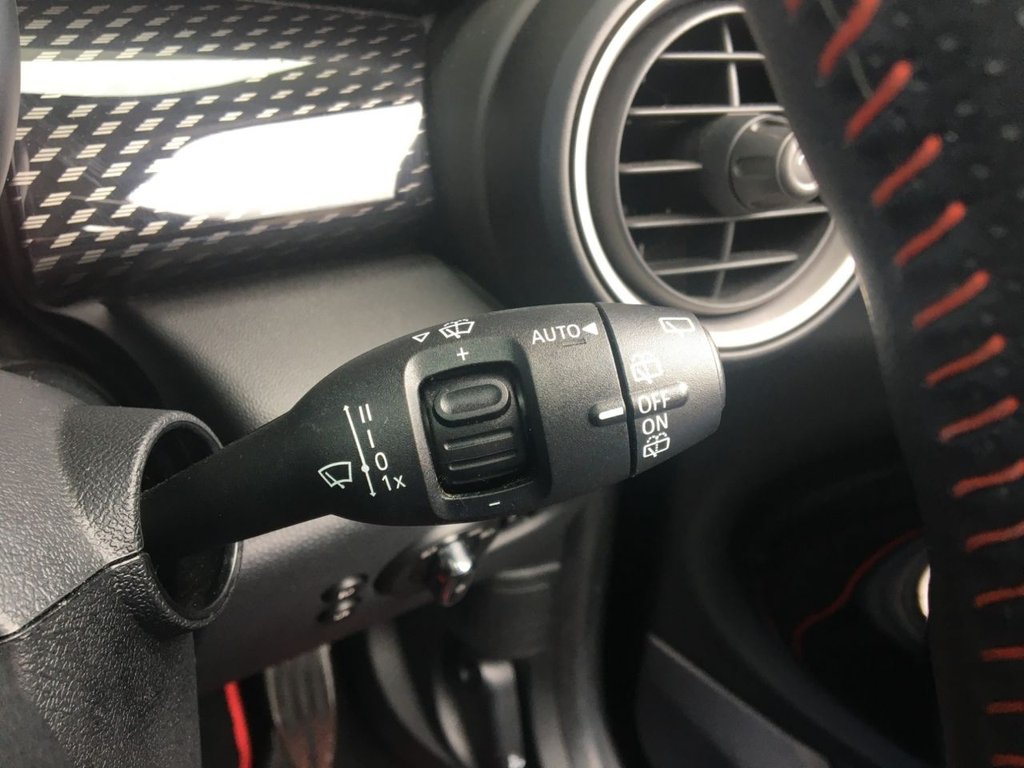 USED 2014 64 MINI HATCH COOPER 2.0 COOPER S 3d 189 BHP 