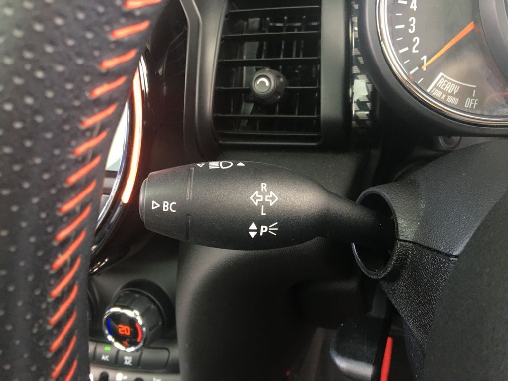 USED 2014 64 MINI HATCH COOPER 2.0 COOPER S 3d 189 BHP 