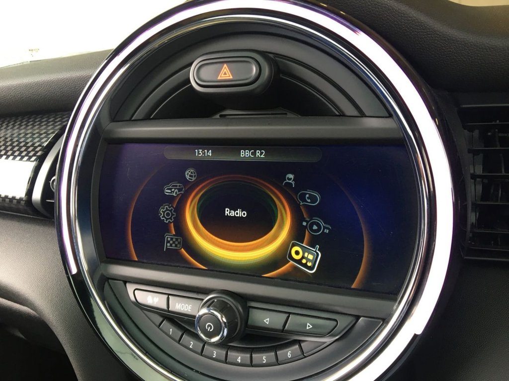 USED 2014 64 MINI HATCH COOPER 2.0 COOPER S 3d 189 BHP 