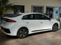 USED 2019 19 HYUNDAI IONIQ 1.6 PREMIUM SE 5d 140 BHP SAT NAV LEATHER HEATED SEATS VAT Q