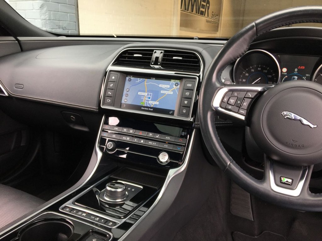 USED 2016 16 JAGUAR XE 2.0 R-SPORT D AWD 4d 178 BHP 