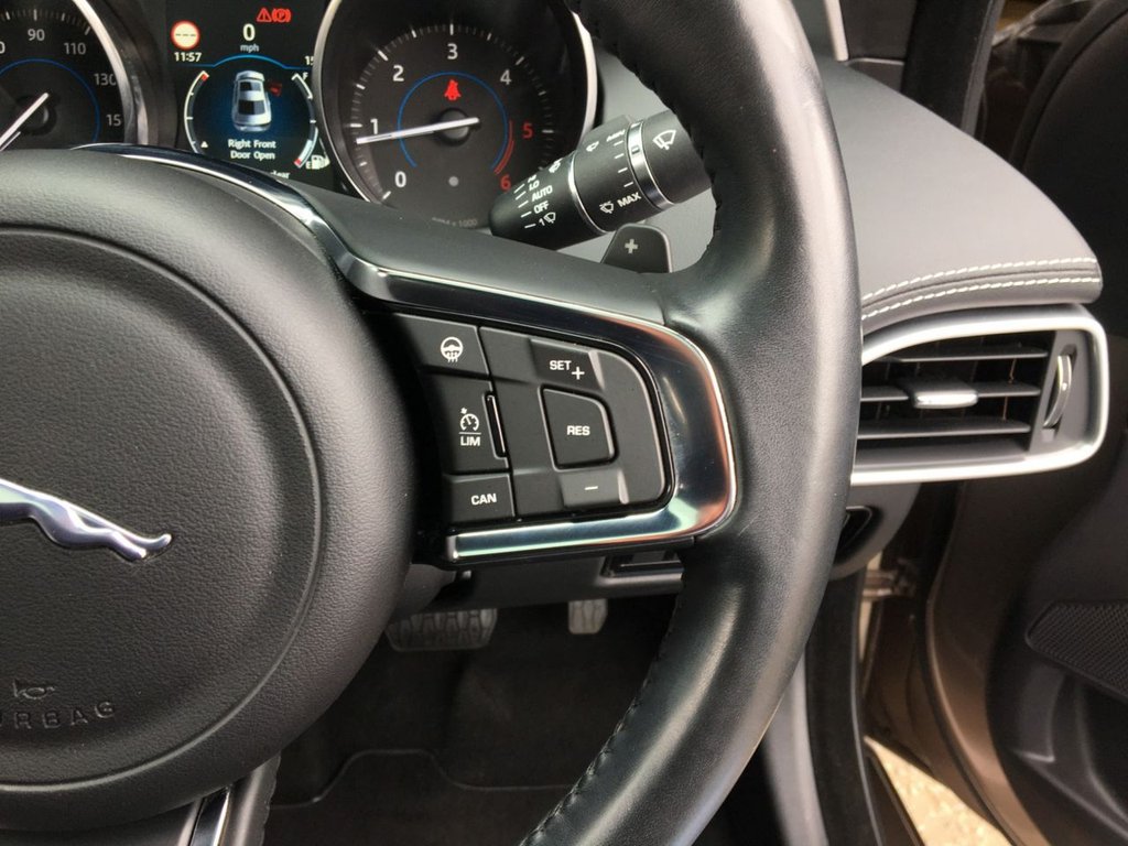 USED 2016 16 JAGUAR XE 2.0 R-SPORT D AWD 4d 178 BHP 
