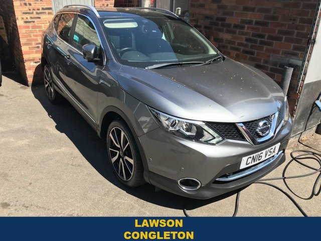 View our NISSAN QASHQAI