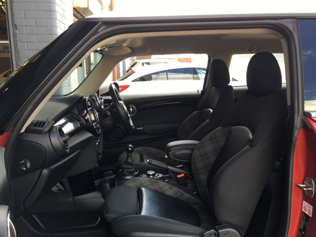 USED 2017 67 MINI HATCH COOPER 2.0 COOPER S 3d 189 BHP 