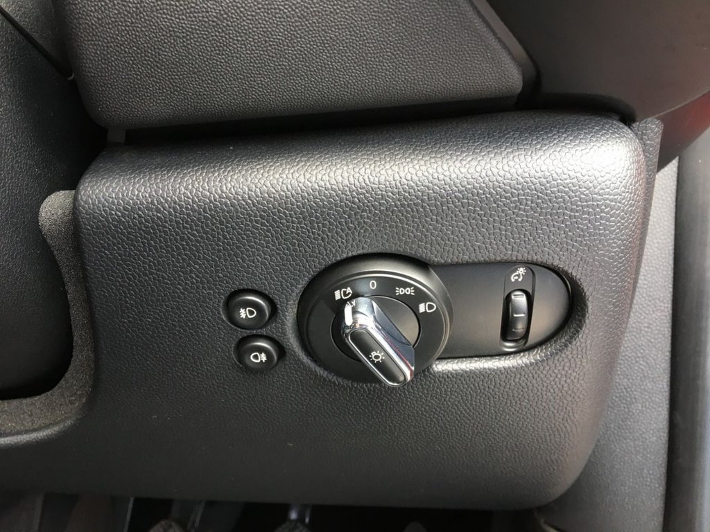 USED 2017 67 MINI HATCH COOPER 2.0 COOPER S 3d 189 BHP 