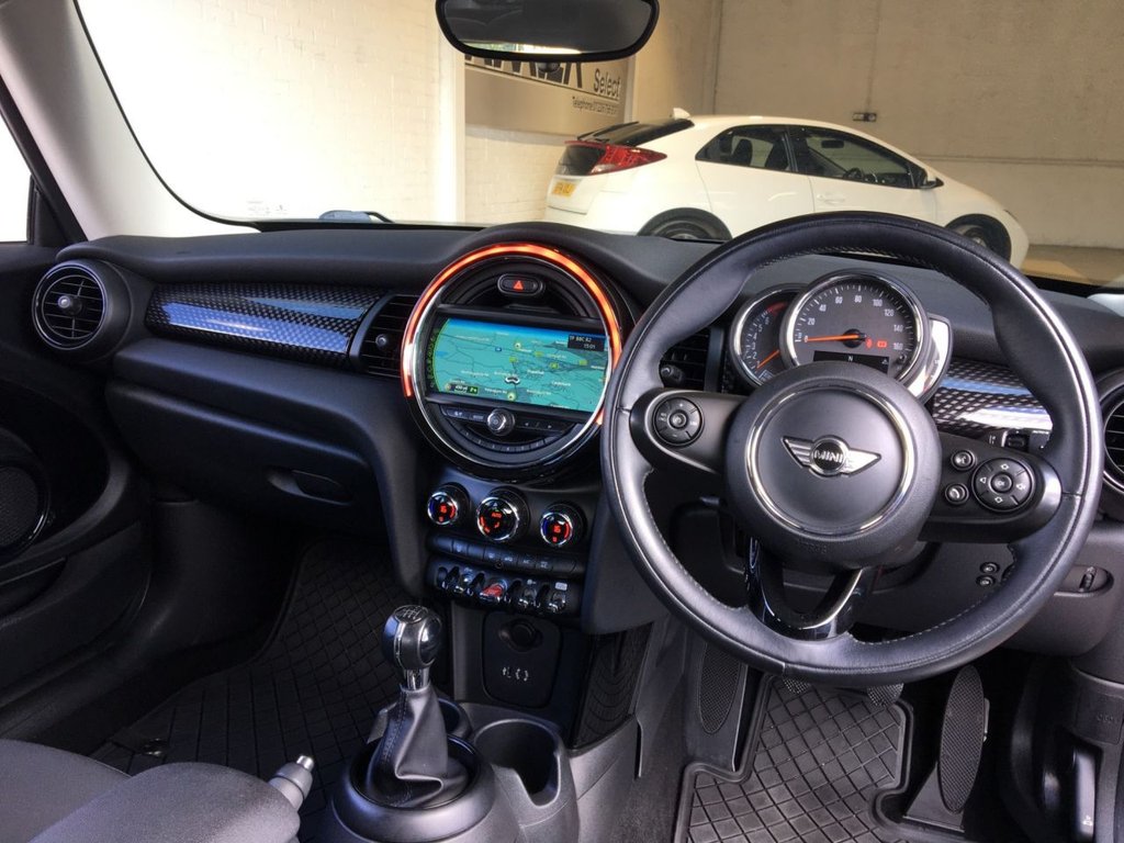 USED 2017 67 MINI HATCH COOPER 2.0 COOPER S 3d 189 BHP 