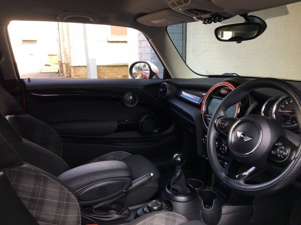 USED 2017 67 MINI HATCH COOPER 2.0 COOPER S 3d 189 BHP 