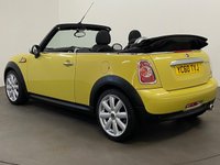 USED 2010 60 MINI CONVERTIBLE 1.6 COOPER D 2d 112 BHP Sports seats