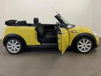 USED 2010 60 MINI CONVERTIBLE 1.6 COOPER D 2d 112 BHP Sports seats