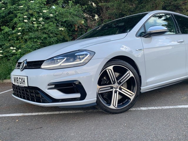 View our VOLKSWAGEN GOLF