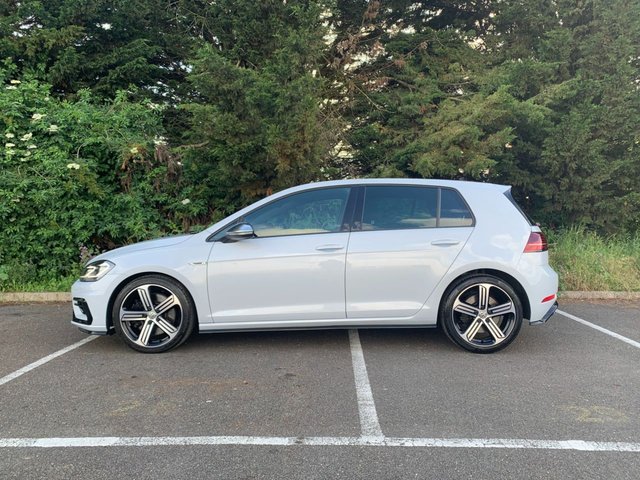 View our VOLKSWAGEN GOLF