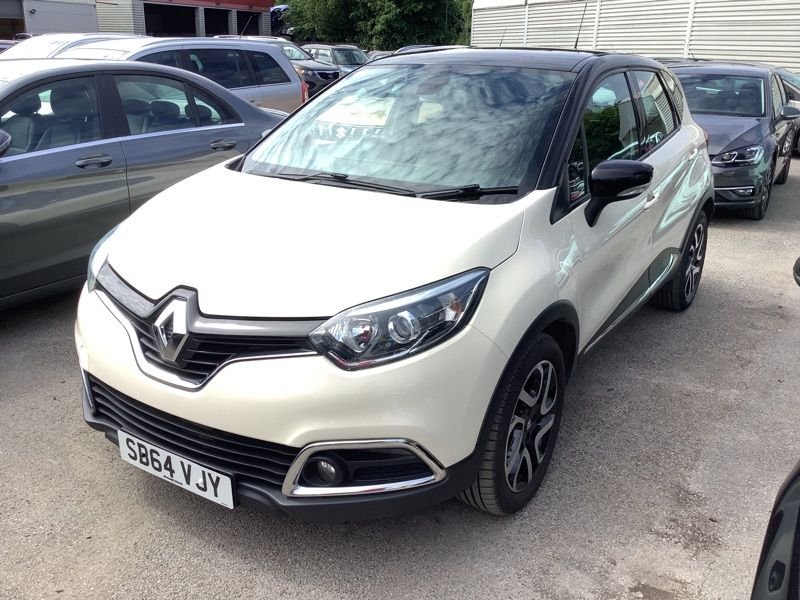 View our RENAULT CAPTUR