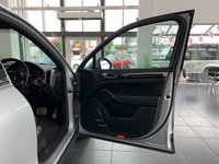 USED 2011 T PORSCHE CAYENNE 3.0 S HYBRID TIPTRONIC S 5d 333 BHP REAR ENTERTAINMENT, PIRELLI TYRES