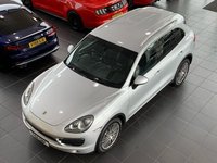 USED 2011 T PORSCHE CAYENNE 3.0 S HYBRID TIPTRONIC S 5d 333 BHP REAR ENTERTAINMENT, PIRELLI TYRES