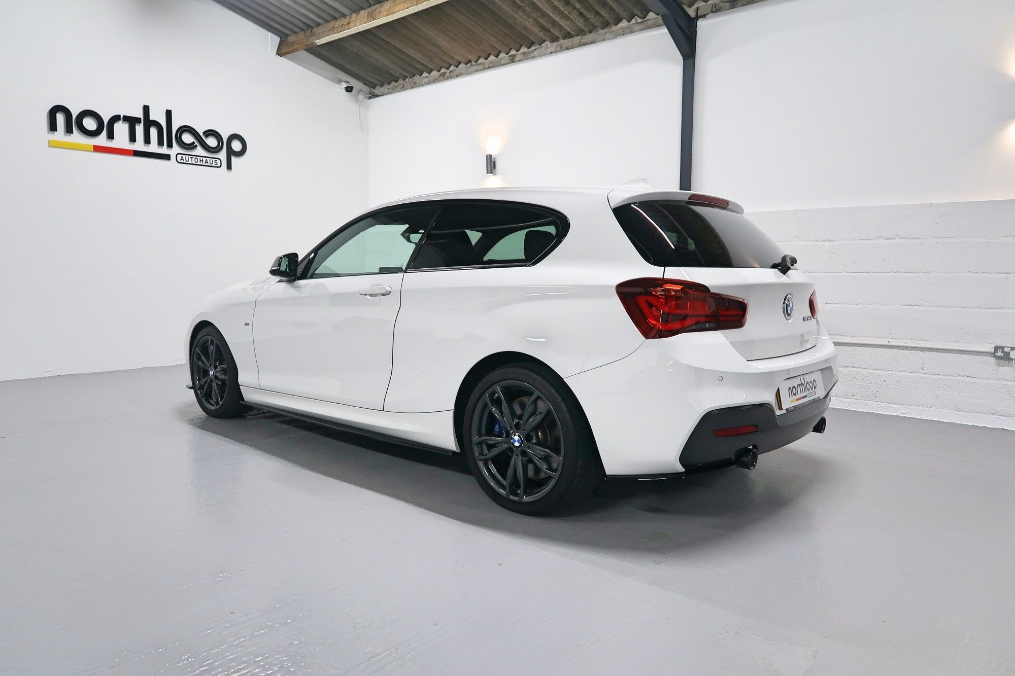 19 Bmw 1 Series M140i Shadow Edition 26 995