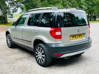 USED 2013 63 SKODA YETI 2.0 LAURIN AND KLEMENT TDI CR 5d 170 BHP PAN ROOF/SAT NAV/LEATHER/PARK ASSIST/4x4/CRUISE