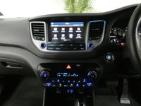 USED 2018 18 HYUNDAI TUCSON 1.7 CRDI PREMIUM SE BLUE DRIVE 5d 139 BHP SAT NAV LEATHER HEATED SEATS VAT Q