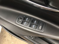 USED 2016 66 JAGUAR XE 2.0 PRESTIGE 4d 161 BHP 
